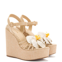 Load image into Gallery viewer, Magnolia Wedge In Ivory Leather