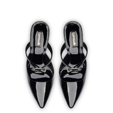 Load image into Gallery viewer, Daisy Pump In Black Patent Leather