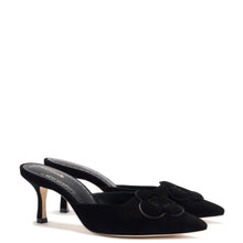 Load image into Gallery viewer, Flora Pump In Black Suede