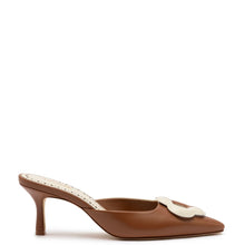 Load image into Gallery viewer, Flora Pump In Caramel and Ivory Leather