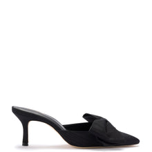 Load image into Gallery viewer, Mini Elle Pump In Black Fabric