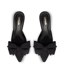 Load image into Gallery viewer, Mini Elle Pump In Black Fabric