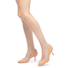 Load image into Gallery viewer, Michelle Lo Pump In Tan Patent Leather