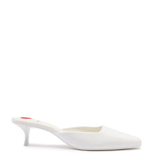 Load image into Gallery viewer, Amal Mule In White Patent Leather