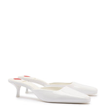 Load image into Gallery viewer, Amal Mule In White Patent Leather