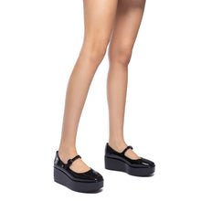 Load image into Gallery viewer, Blair Flatform In Black Patent Leather