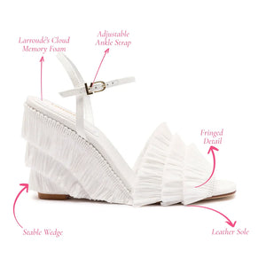 Yves Fringe Wedge In White Raffia