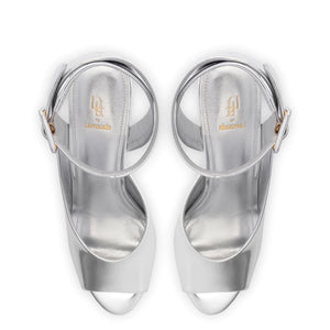 Deena By Larroudé Wedge Sandal In Silver Specchio