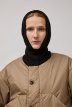 Load image into Gallery viewer, Muhlbauer Jael Ribbed Cashmere Hood in Black