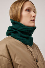 Load image into Gallery viewer, Muhlbauer Jael Ribbed Cashmere Hood in Fir