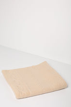 Load image into Gallery viewer, CABLE CASHMERE THROW BLANKET