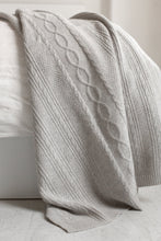 Load image into Gallery viewer, CABLE CASHMERE THROW BLANKET