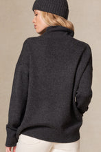 Load image into Gallery viewer, JOSLYN TURTLENECK CASHMERE SWEATER