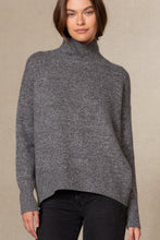 Load image into Gallery viewer, JOSLYN TURTLENECK CASHMERE SWEATER