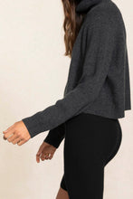 Load image into Gallery viewer, NOELLE TURTLENECK CASHMERE SWEATER