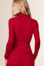 Load image into Gallery viewer, RUMER FITTED CASHMERE TURTLENECK