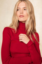 Load image into Gallery viewer, RUMER FITTED CASHMERE TURTLENECK