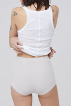 Load image into Gallery viewer, CLARISSA RIBBED SHORTS