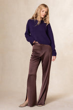 Load image into Gallery viewer, VITTORIA V-NECK CASHMERE SWEATER