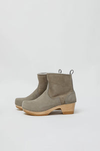 No.6 5" Pull on Shearling Clog Boot on Mid Heel in Mist