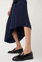 Load image into Gallery viewer, No.6 Emma Loafer in Black