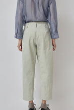 Load image into Gallery viewer, No.6 Hollis Pant in Oyster Denim