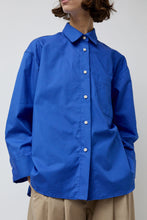 Load image into Gallery viewer, No.6 Henry Shirt in Royal