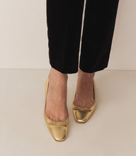 Load image into Gallery viewer, ODETTE BALLET FLAT -- GOLD METALLIC NAPPA