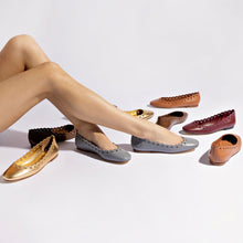 Load image into Gallery viewer, Meghan Broderie Flat In Caramel Leather