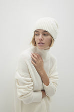 Load image into Gallery viewer, FRAN TEDDY CASHMERE BLEND BEANIE