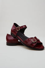 Load image into Gallery viewer, REMY SANDAL | BORDEAUX EMBOSSED LEATHER