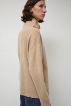 Load image into Gallery viewer, Rue Blanche Gal Sweater in Linen