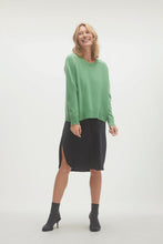 Load image into Gallery viewer, TAMMY CASHMERE CREWNECK SWEATER