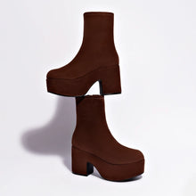 Load image into Gallery viewer, Miso Boot In Brown Suede