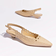 Load image into Gallery viewer, Florence Broderie Pump In Beige Raffia