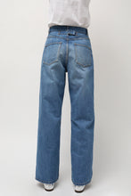 Load image into Gallery viewer, Sayaka Davis Tucked Wide Leg Denim in Light Blue