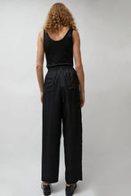 Load image into Gallery viewer, Silk Laundry Twill Slouch Pants in Black