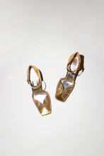 Load image into Gallery viewer, Suzanne Rae High 70’s Sandal in Gold