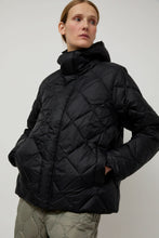 Load image into Gallery viewer, TAION City Packable Hooded Down Jacket in Black