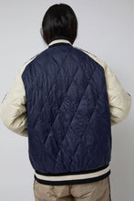 Load image into Gallery viewer, TAION Reversible Skajan Down Jacket in Black and Navy