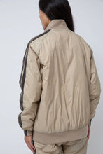 Load image into Gallery viewer, TAION Track Down Jacket in Beige and Grey