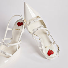 Load image into Gallery viewer, Brooks Pump In White Patent Leather