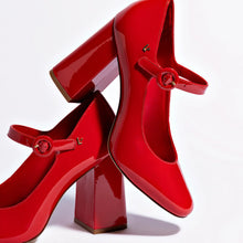 Load image into Gallery viewer, Blair Hi Pump In Scarlet Patent Leather