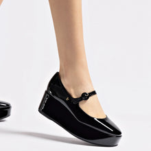 Load image into Gallery viewer, Blair Flatform In Black Patent Leather