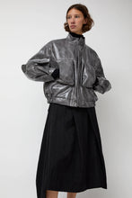 Load image into Gallery viewer, épingler Ep Bomber Jacket in Charcoal