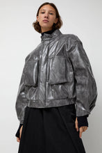 Load image into Gallery viewer, épingler Ep Bomber Jacket in Charcoal