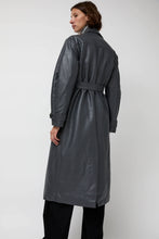 Load image into Gallery viewer, épingler Leather Scarf Trench in Charcoal