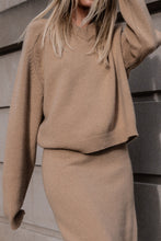 Load image into Gallery viewer, VITTORIA V-NECK CASHMERE SWEATER