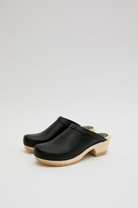 No.6 Old School Clog on Mid Heel in Black