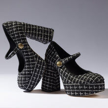 Load image into Gallery viewer, Emma Pump In Black Tweed